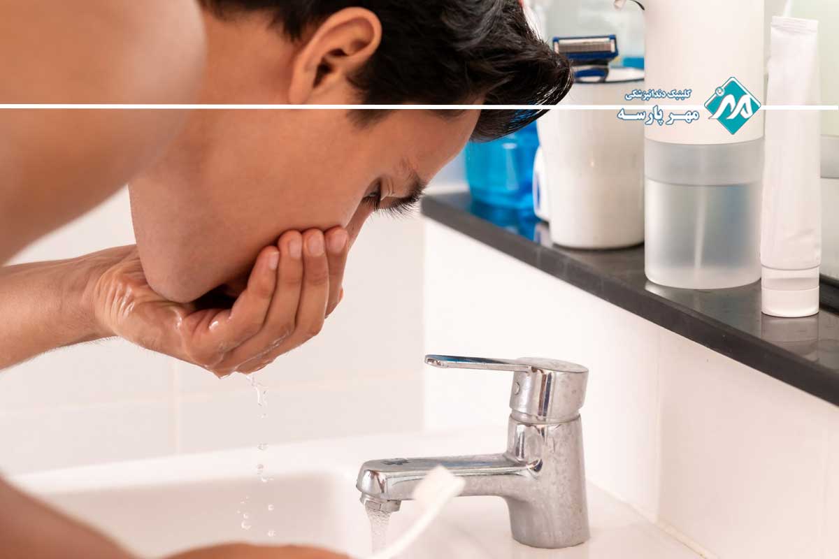 حالت تهوع موقع مسواک زدن